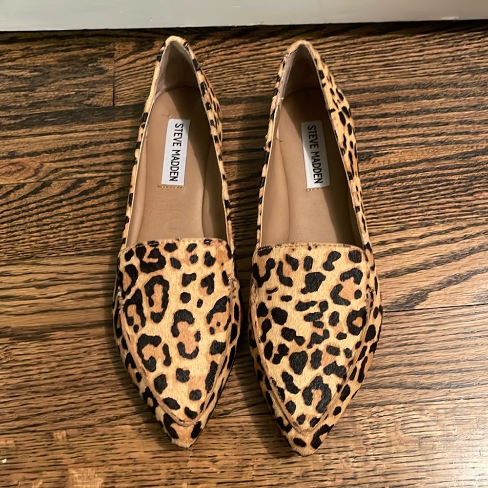 BNWT Steve Madden leopard flats